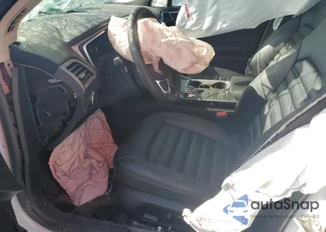 2020 Ford Fusion Sel z USA, uszkodzony, nr VIN 3FA6P0CD7LR256246